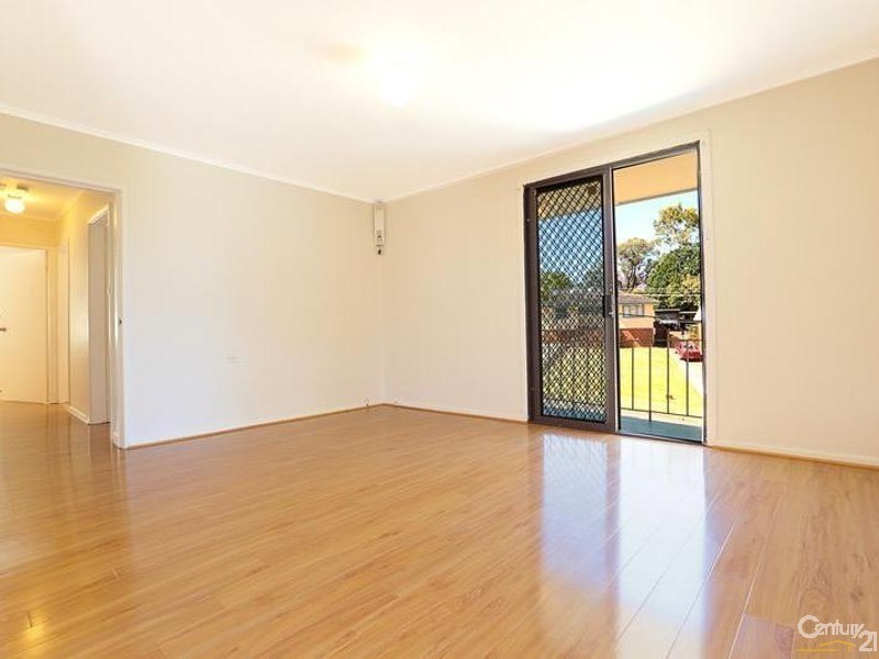 8 Devon Place, Busby NSW 2168