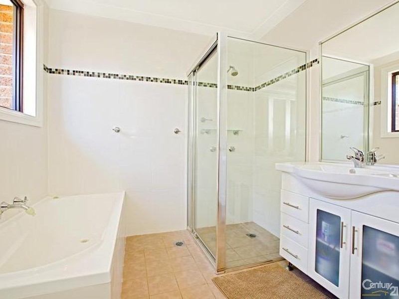 36 Murrumbidgee Street, Bossley Park NSW 2176