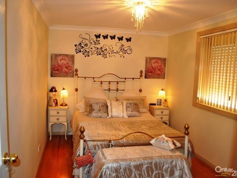 Edensor Park NSW 2176