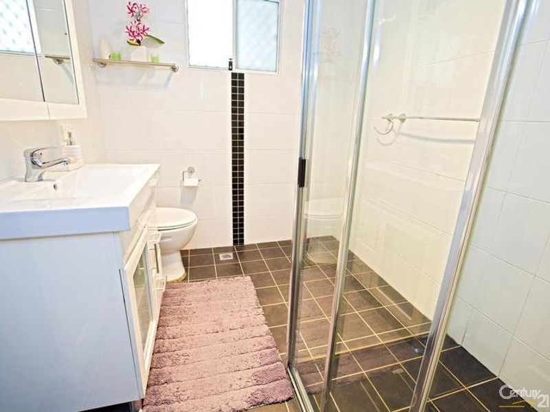 28 Crayford Cr, Mount Pritchard NSW 2170