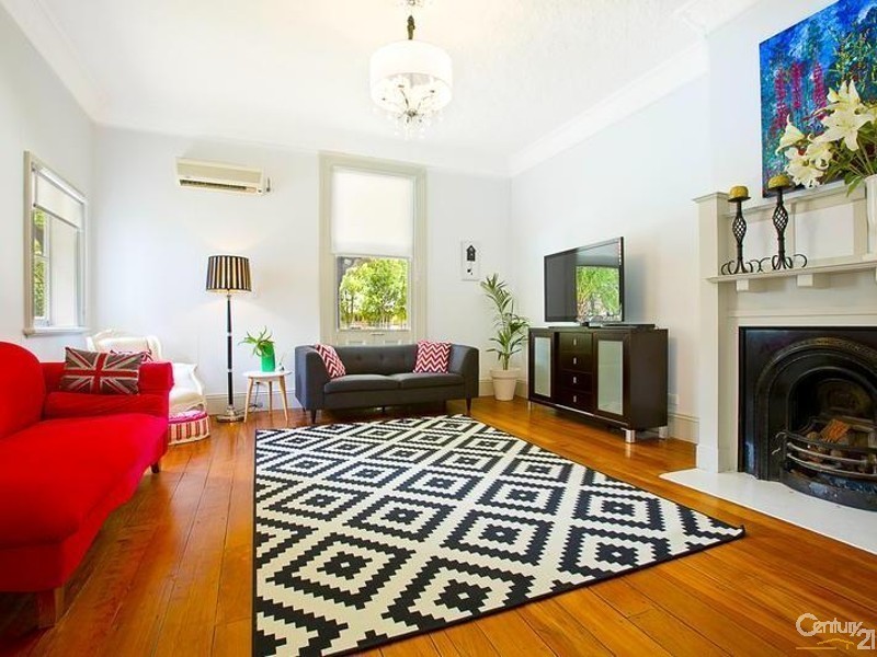 1 Matthews Street, Carramar NSW 2163