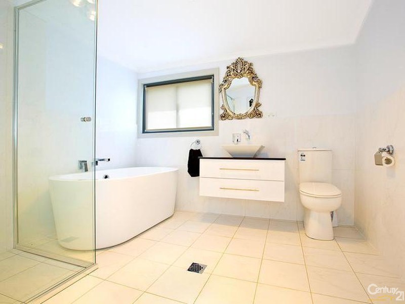 1 Matthews Street, Carramar NSW 2163