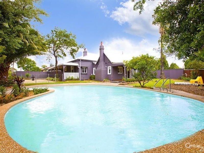 1 Matthews Street, Carramar NSW 2163