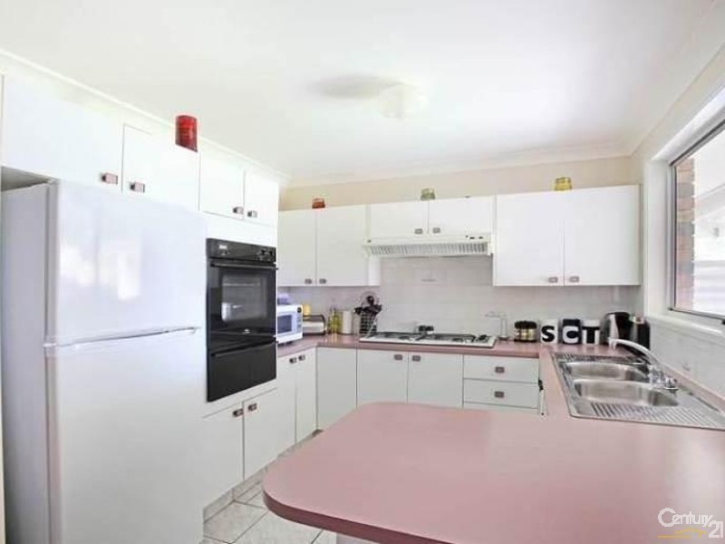 64 Kearns Avenue, Kearns NSW 2558