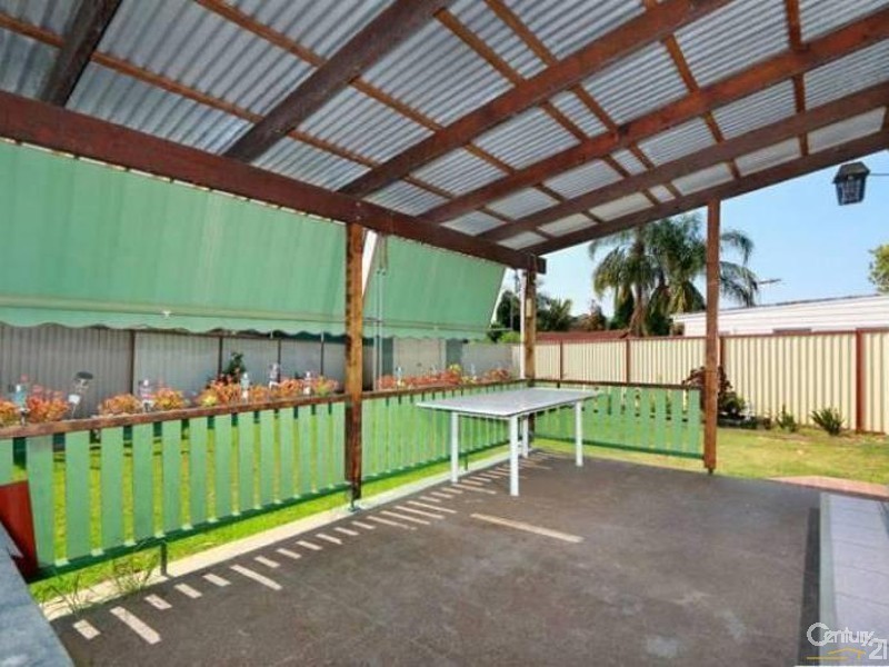 Greenfield Park NSW 2176