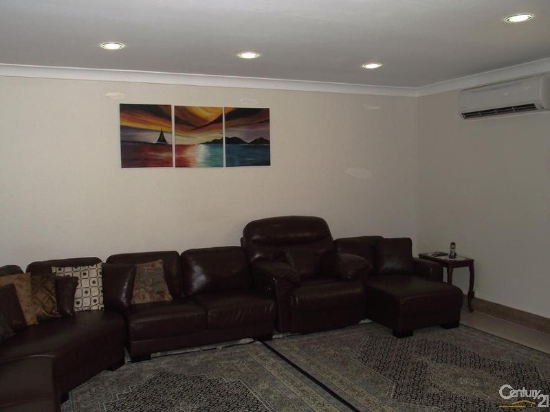 Bossley Park NSW 2176