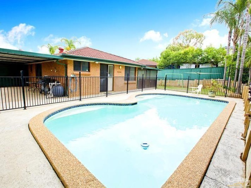 Edensor Park NSW 2176