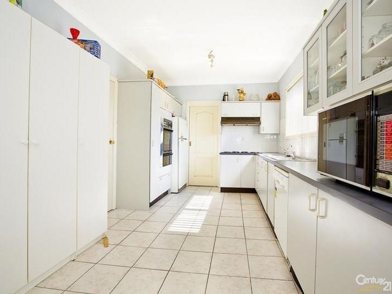 34 Dashmere Street, Bossley Park NSW 2176