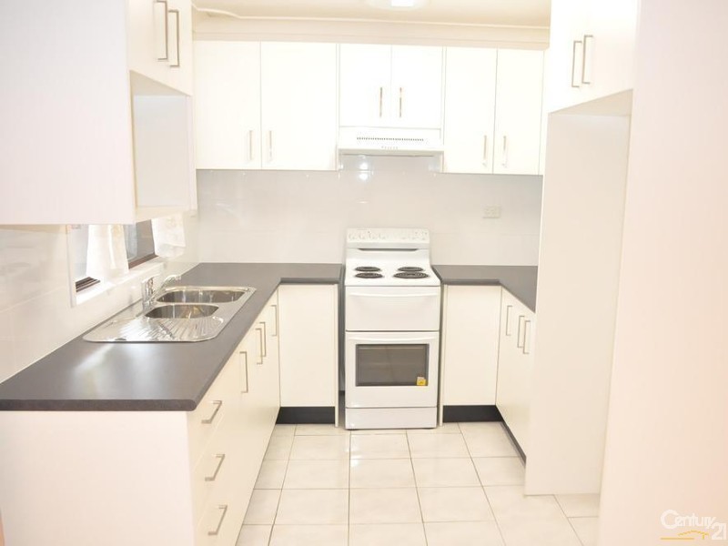 9B Hampshire Place, Wakeley NSW 2176