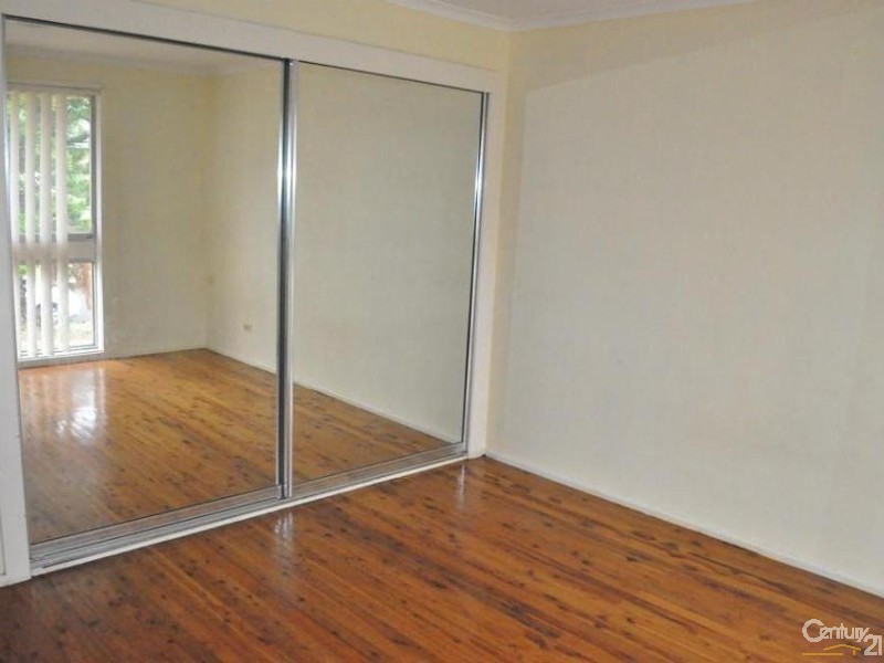 2 Myora place, Green Valley NSW 2168