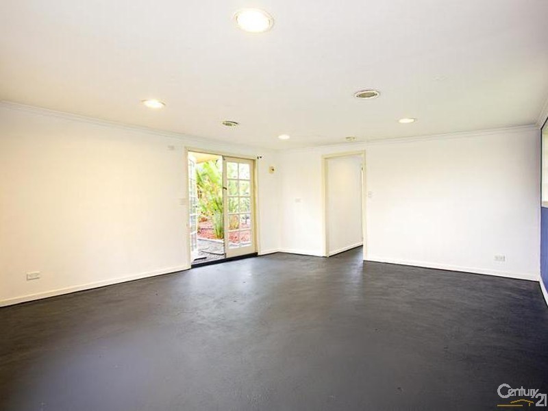 13  Crayford Crescent, Mount Pritchard NSW 2170