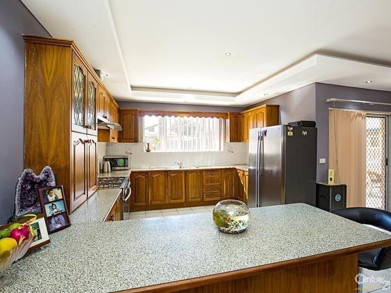 4 Castlereagh Street, Bossley Park NSW 2176