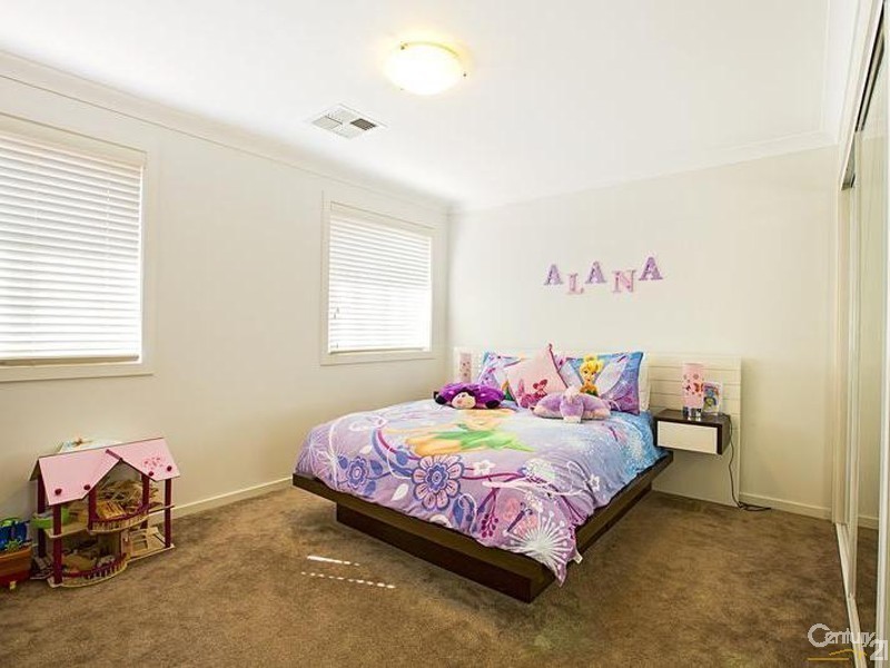 20 Snowden Close, Cecil Hills NSW 2171