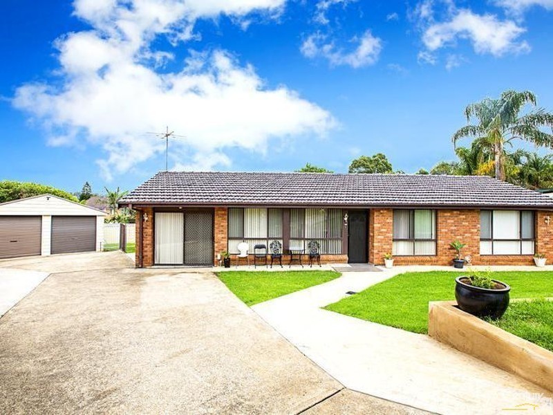 3 Yass Place, Bossley Park NSW 2176