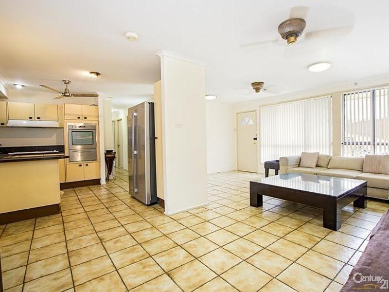 3 Yass Place, Bossley Park NSW 2176