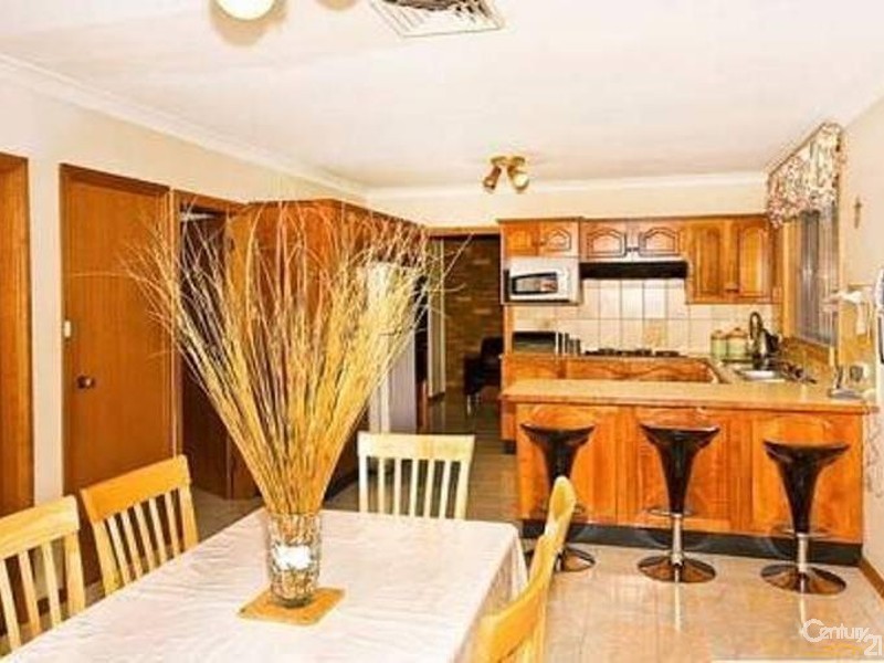 131 Bossley Road, Bossley Park NSW 2176