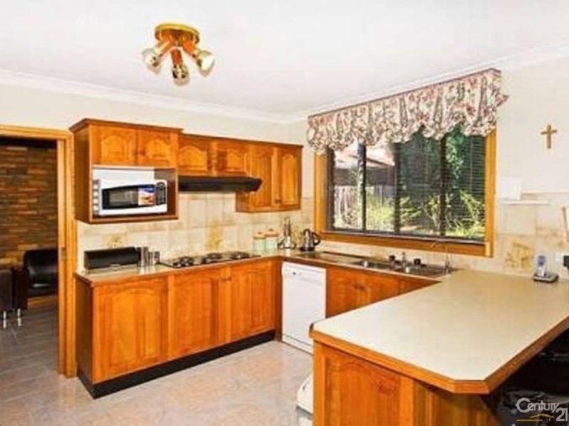 131 Bossley Road, Bossley Park NSW 2176