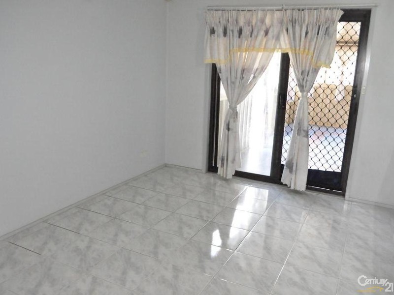 14 Diamond Cres, Bonnyrigg Heights NSW 2177