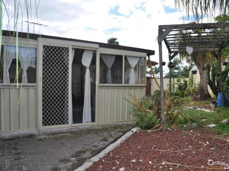 14 Diamond Cres, Bonnyrigg Heights NSW 2177