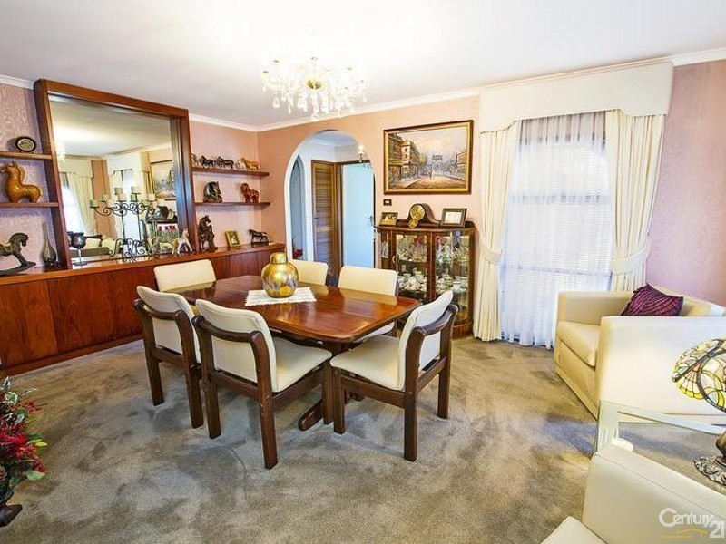 165 Mimosa Road, Bossley Park NSW 2176