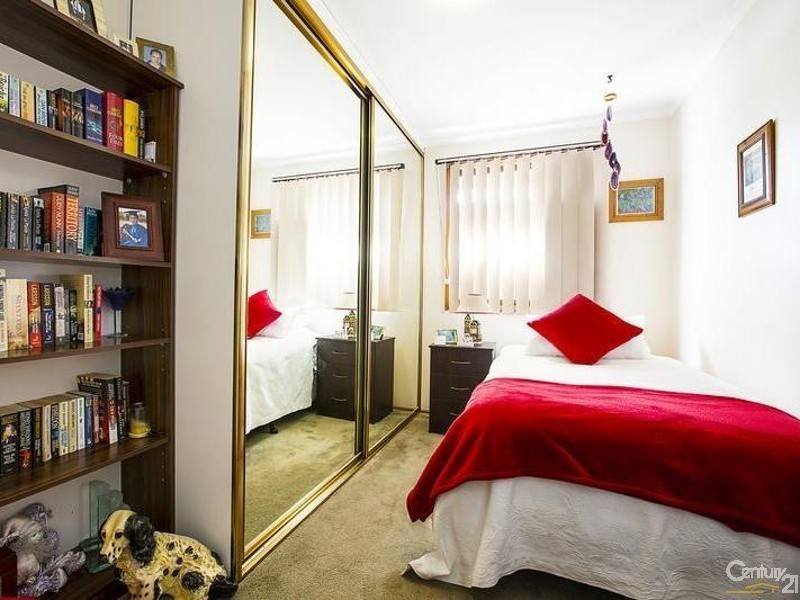 165 Mimosa Road, Bossley Park NSW 2176