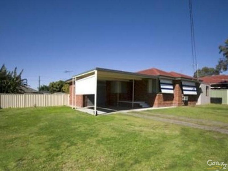 54 Palmerston Road, Fairfield West NSW 2165