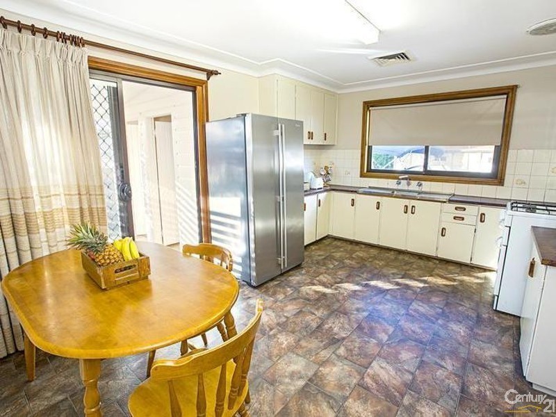 10 Welling Place, Mount Pritchard NSW 2170