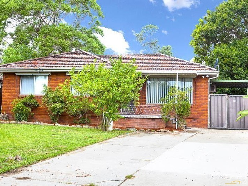 3  Lark Place, Greystanes NSW 2145