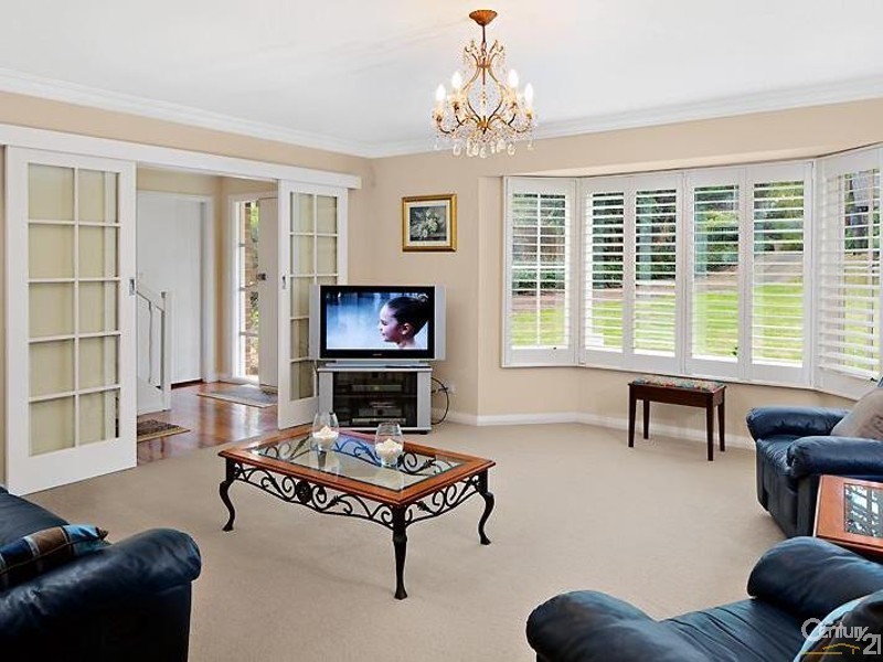 10 Nalaura Cl, Beecroft NSW 2119