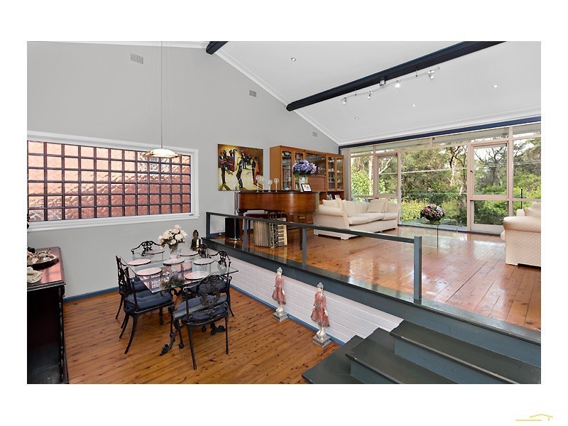 36 Castle Howard Rd, Cheltenham NSW 2119