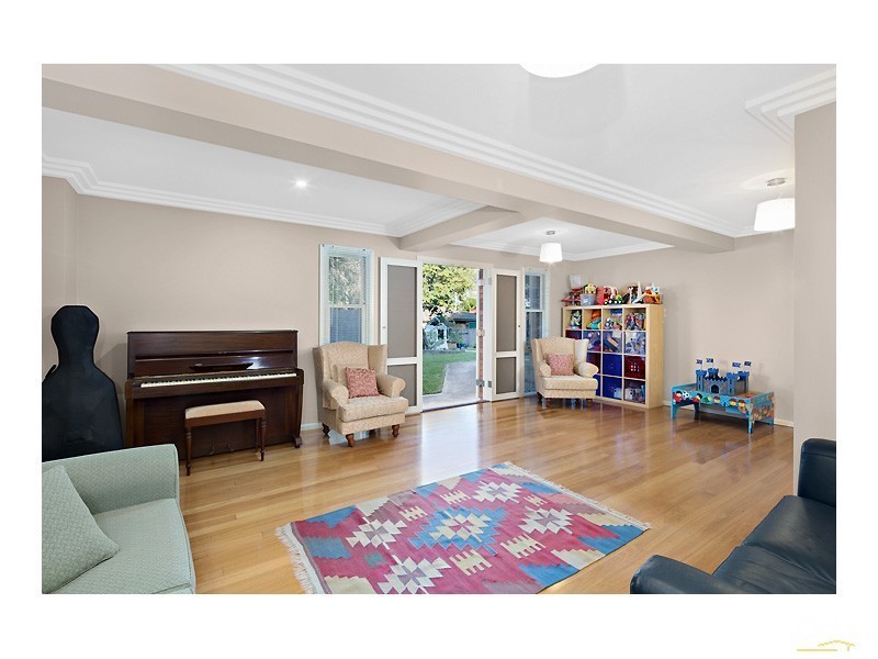 37 Carlisle Cr, Beecroft NSW 2119