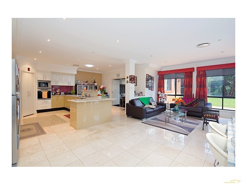 11a Crown St, Epping NSW 2121