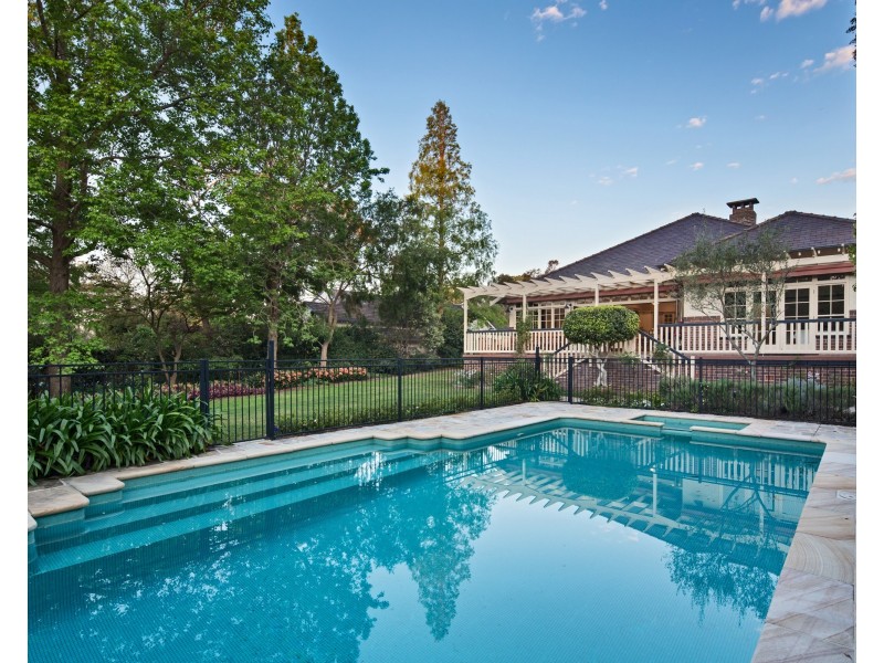 8 Murray Rd, Beecroft NSW 2119