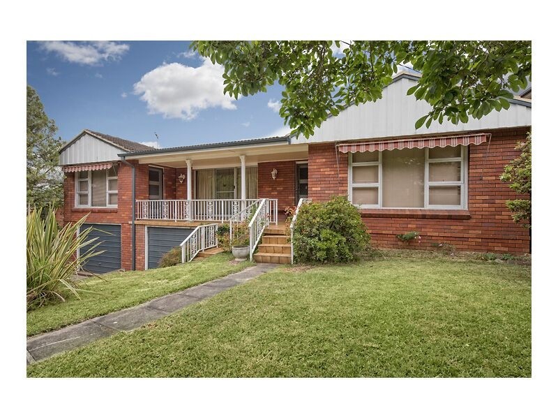 33 Carlisle Cr, Beecroft NSW 2119