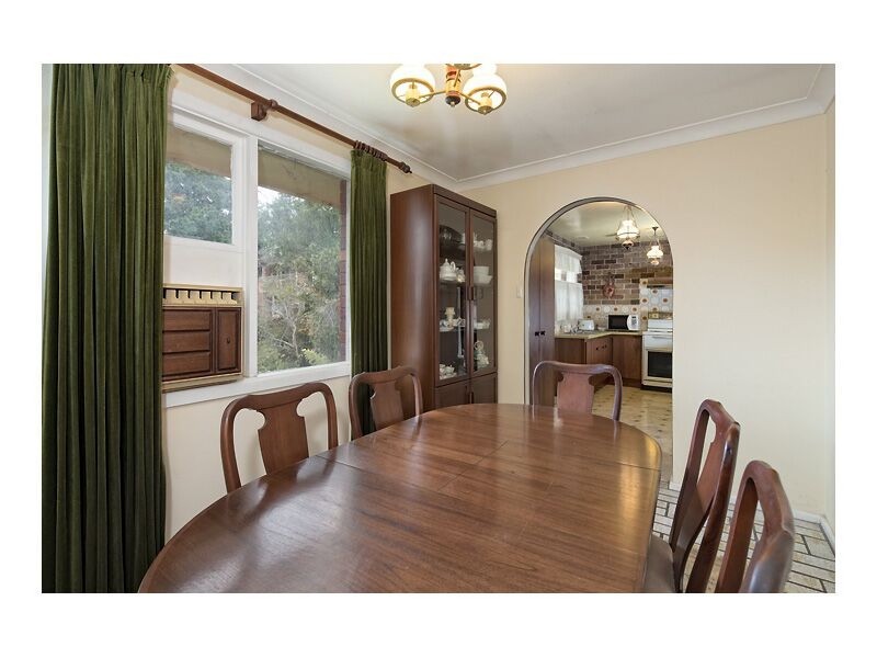 33 Carlisle Cr, Beecroft NSW 2119