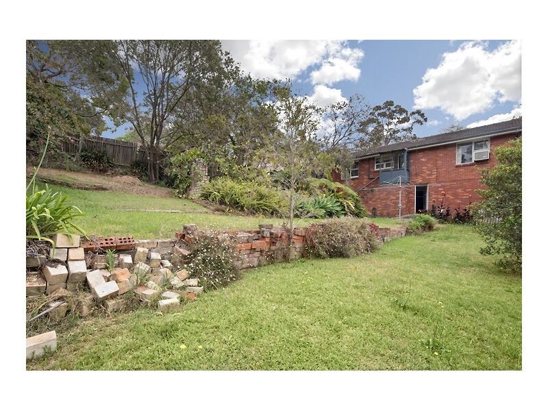 33 Carlisle Cr, Beecroft NSW 2119