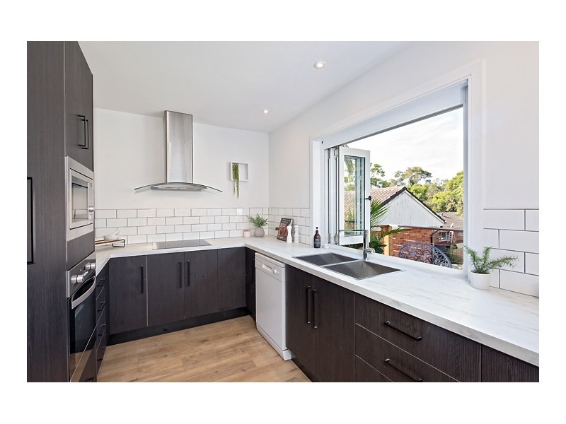 33 Carlisle Cres, Beecroft NSW 2119