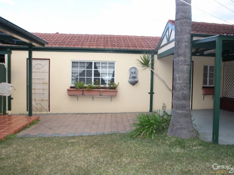 128 Queen Street, Revesby NSW 2212