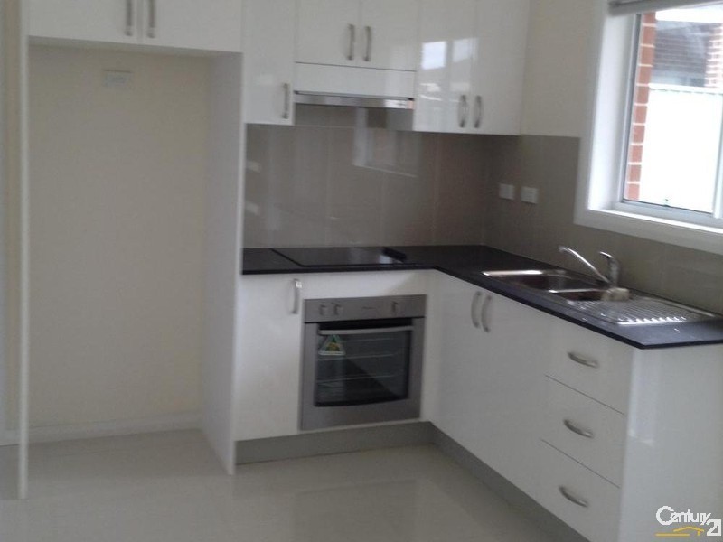 5a Tyalgum Street, Panania NSW 2213