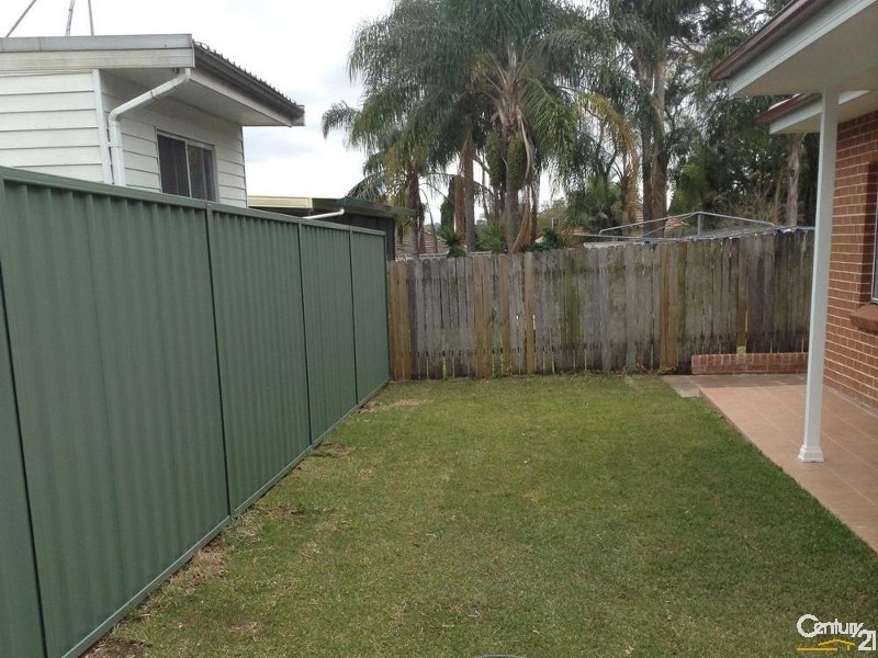 5a Tyalgum Street, Panania NSW 2213