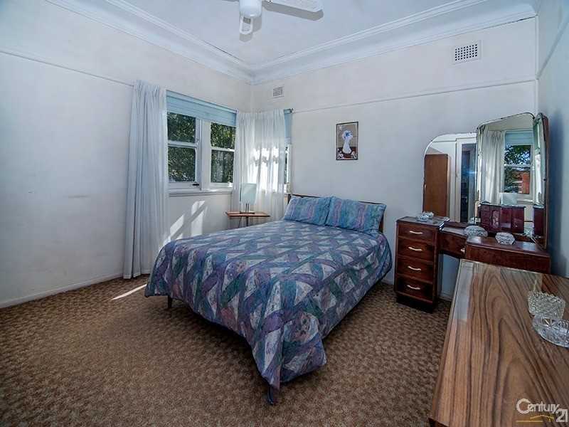 33 Mitchell Street, Condell Park NSW 2200