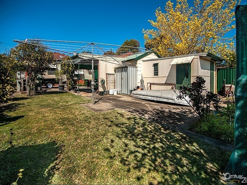80  Ardath Ave, Panania NSW 2213