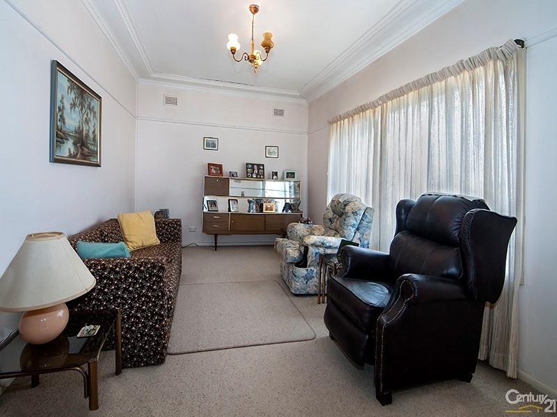 33 Mitchell Street, Condell Park NSW 2200