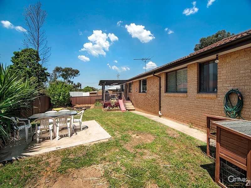 130 Bardia Parade, Holsworthy NSW 2173