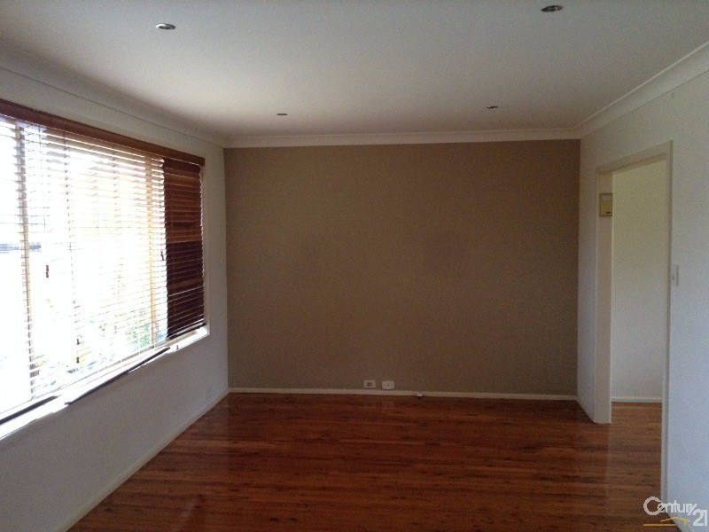 2 Dell Place, Georges Hall NSW 2198