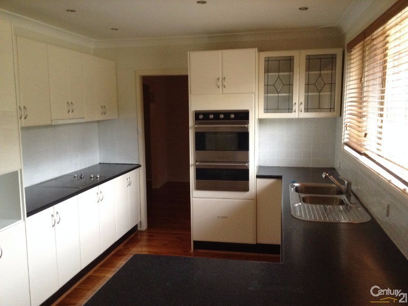 2 Dell Place, Georges Hall NSW 2198