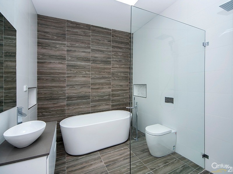 136a Picnic Point Road, Picnic Point NSW 2213