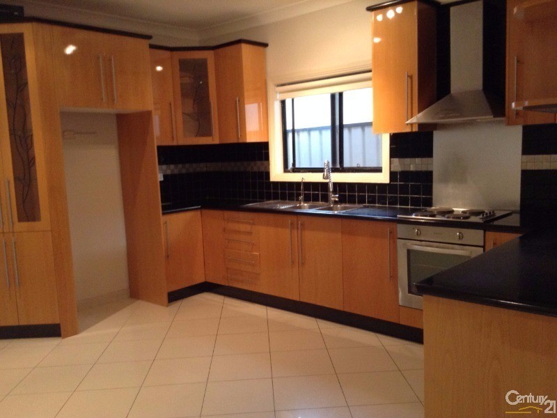 9 Omega Place, Greenacre NSW 2190