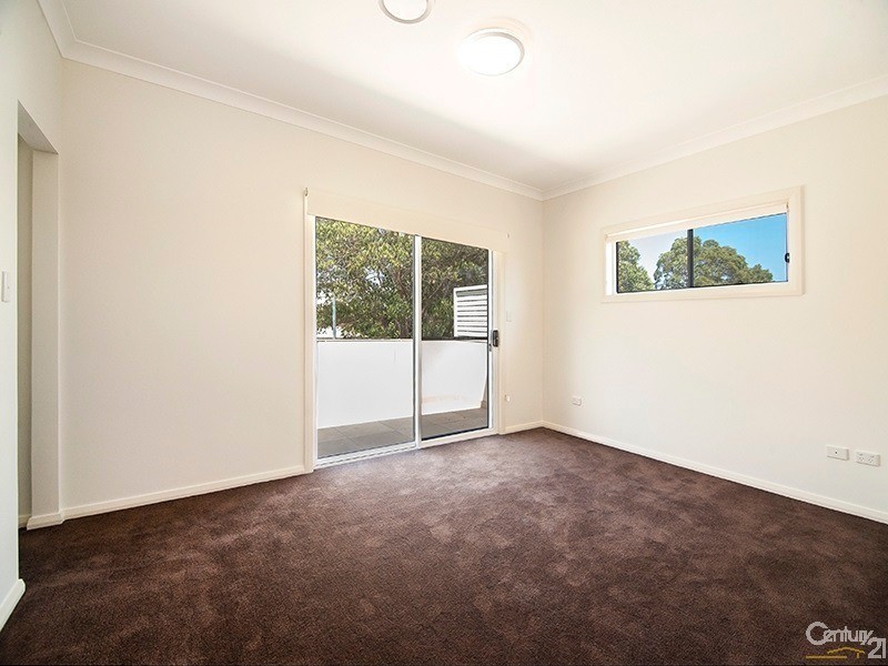 13 Cheatle Street, East Hills NSW 2213