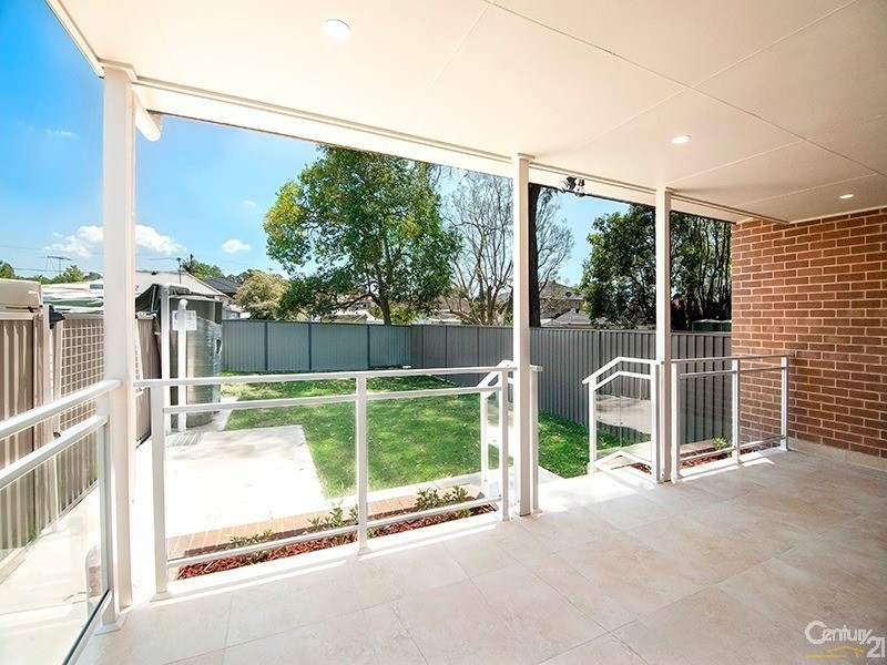 13 Cheatle Street, East Hills NSW 2213